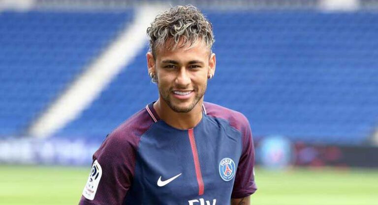 Neymar Bio Net worth Height Body Girlfriend Affair Married Ethnicity